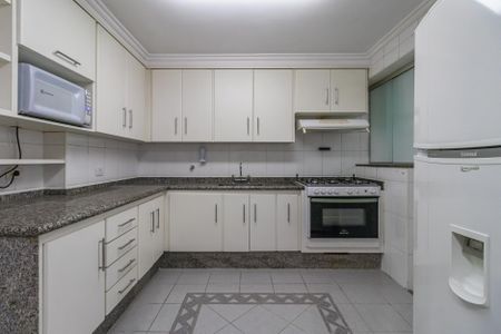 Apartamento para alugar com 164m², 3 quartos e 2 vagas Apartamento para alugar com 164m², 3 quartos e 2 vagasCozinha