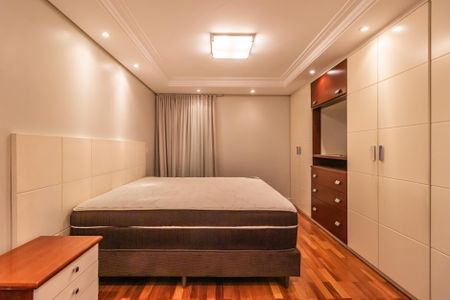 Apartamento para alugar com 164m², 3 quartos e 2 vagas Apartamento para alugar com 164m², 3 quartos e 2 vagasSuíte