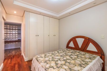 Apartamento para alugar com 164m², 3 quartos e 2 vagas Apartamento para alugar com 164m², 3 quartos e 2 vagasQuarto 2