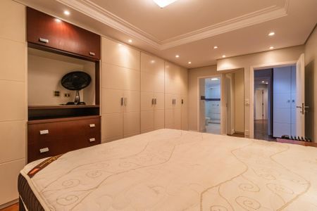 Apartamento para alugar com 164m², 3 quartos e 2 vagas Apartamento para alugar com 164m², 3 quartos e 2 vagasSuíte