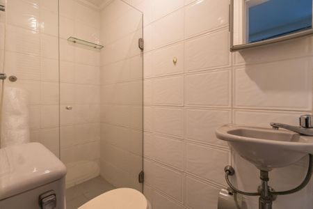 Apartamento para alugar com 164m², 3 quartos e 2 vagas Apartamento para alugar com 164m², 3 quartos e 2 vagasBanheiro de Serviço