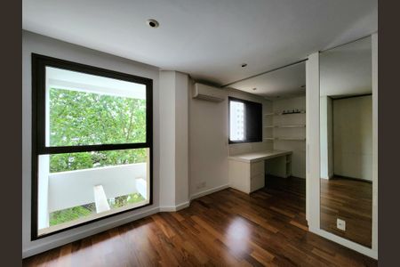 Apartamento à venda com 198m², 3 quartos e 3 vagasSuíte 3