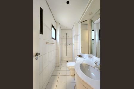 Apartamento à venda com 198m², 3 quartos e 3 vagasBanheiro da Suíte 1