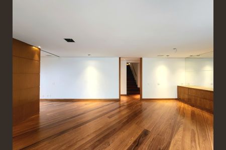 Apartamento à venda com 198m², 3 quartos e 3 vagasSala