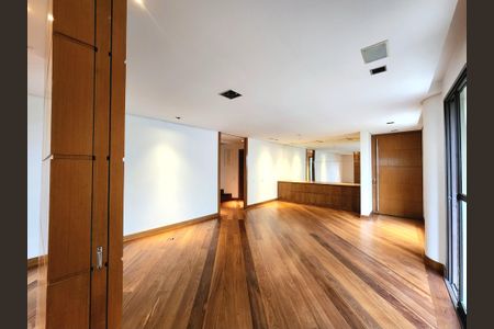 Apartamento à venda com 198m², 3 quartos e 3 vagasSala