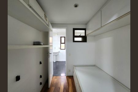 Apartamento à venda com 198m², 3 quartos e 3 vagasQuarto de Serviço