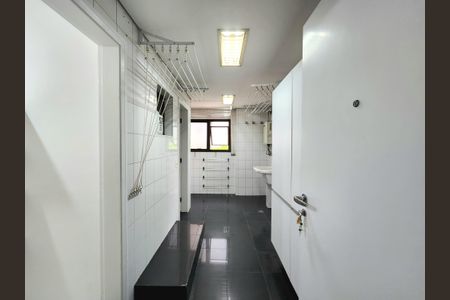 Apartamento à venda com 198m², 3 quartos e 3 vagasÁrea de Serviço