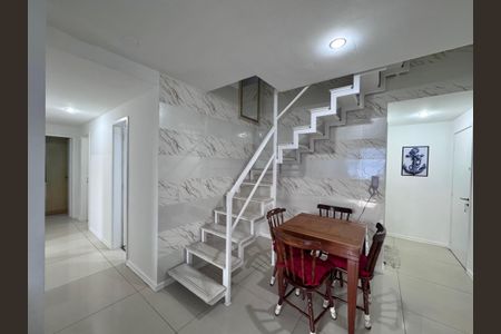 Apartamento à venda com 180m², 3 quartos e 2 vagasSala