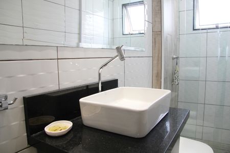 Apartamento à venda com 62m², 2 quartos e 1 vagaBanheiro Social