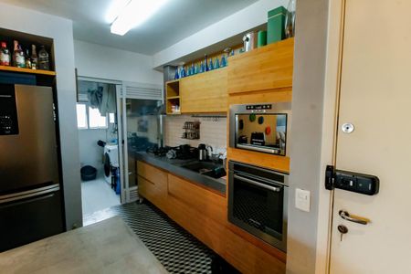 Apartamento para alugar com 104m², 2 quartos e 2 vagas Apartamento para alugar com 104m², 2 quartos e 2 vagasCozinha