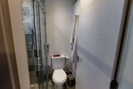 Apartamento para alugar com 104m², 2 quartos e 2 vagas Apartamento para alugar com 104m², 2 quartos e 2 vagasBanheiro da Suíte 2
