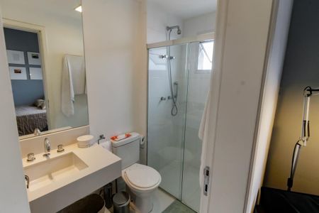 Apartamento para alugar com 104m², 2 quartos e 2 vagas Apartamento para alugar com 104m², 2 quartos e 2 vagasBanheiro da Suíte 1