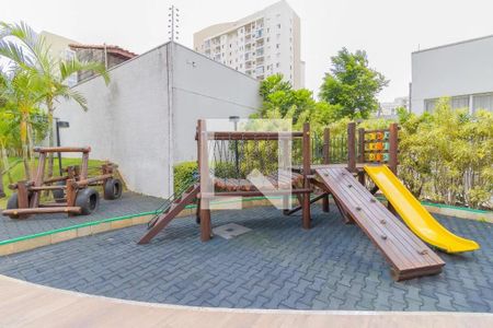 Apartamento para alugar com 104m², 2 quartos e 2 vagas Apartamento para alugar com 104m², 2 quartos e 2 vagasÁrea comum - Playground
