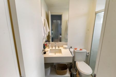 Apartamento para alugar com 104m², 2 quartos e 2 vagas Apartamento para alugar com 104m², 2 quartos e 2 vagasBanheiro da Suíte 1