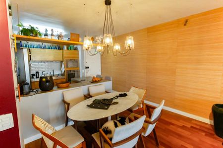 Apartamento para alugar com 104m², 2 quartos e 2 vagas Apartamento para alugar com 104m², 2 quartos e 2 vagasSala