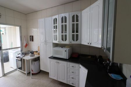 Casa à venda com 125m², 2 quartos e 2 vagasCozinha