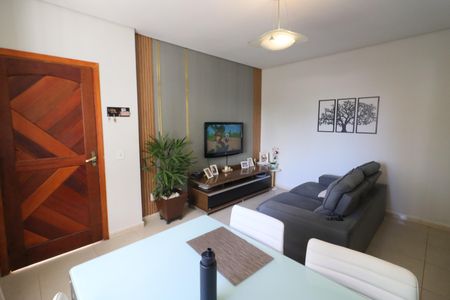 Sala de casa à venda com 2 quartos, 125m² em Vila Osasco, Osasco