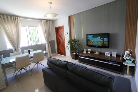 Sala de casa à venda com 2 quartos, 125m² em Vila Osasco, Osasco