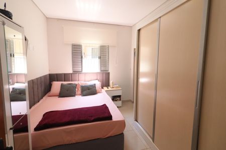 Casa à venda com 125m², 2 quartos e 2 vagasSuíte