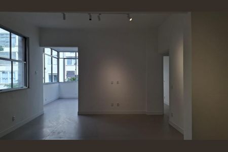 Apartamento à venda com 129m², 3 quartos e 1 vagaFoto 01