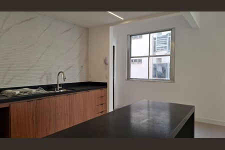 Apartamento à venda com 129m², 3 quartos e 1 vagaFoto 01