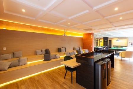 Apartamento à venda com 86m², 2 quartos e 1 vaga Apartamento à venda com 86m², 2 quartos e 1 vagaÁrea comum - Salão de Jogos