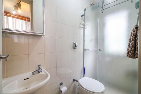 Apartamento à venda com 250m², 3 quartos e 3 vagasBanheiro de Serviço