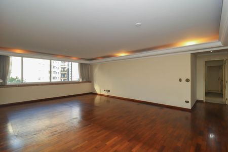 Apartamento para alugar com 250m², 3 quartos e 3 vagasSala