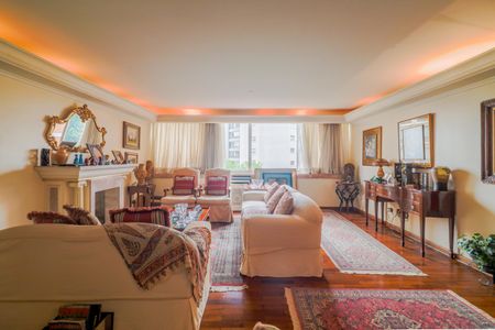 Apartamento à venda com 250m², 3 quartos e 3 vagasSala