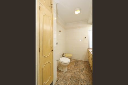 Apartamento para alugar com 250m², 3 quartos e 3 vagasBanheiro da Suíte