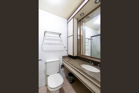 Banheiro de kitnet/studio para alugar com 1 quarto, 35m² em Campos Elíseos, São Paulo