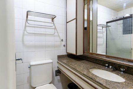 Banheiro de kitnet/studio para alugar com 1 quarto, 35m² em Campos Elíseos, São Paulo