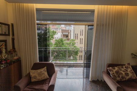 Apartamento à venda com 300m², 4 quartos e 4 vagasVaranda na Sala 1