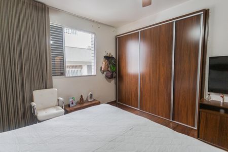 Apartamento à venda com 300m², 4 quartos e 4 vagasSuíte 1