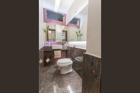 Apartamento à venda com 300m², 4 quartos e 4 vagasLavabo na Sala 1