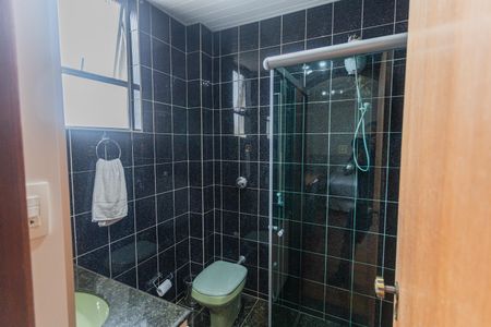 Apartamento à venda com 300m², 4 quartos e 4 vagasBanheiro da Suíte 2