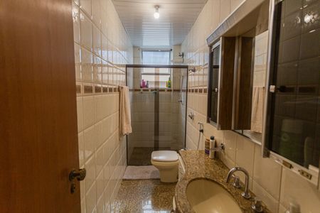 Apartamento à venda com 300m², 4 quartos e 4 vagasBanheiro Social