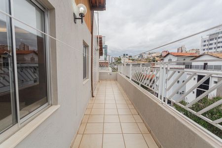 Apartamento à venda com 300m², 4 quartos e 4 vagasÁrea de Serviço na Cobertura