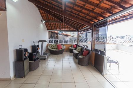 Apartamento à venda com 300m², 4 quartos e 4 vagasChurrasqueira na Cobertura