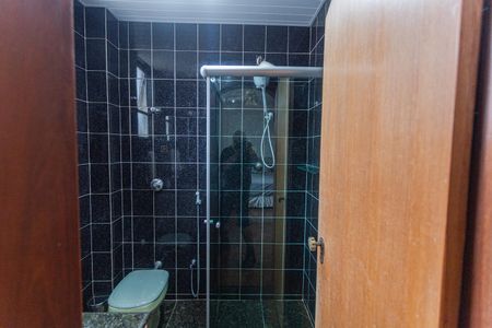 Apartamento à venda com 300m², 4 quartos e 4 vagasBanheiro da Suíte 2