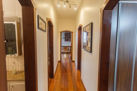 Apartamento à venda com 300m², 4 quartos e 4 vagasCorredor