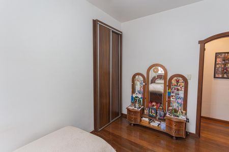 Apartamento à venda com 300m², 4 quartos e 4 vagasQuarto 1