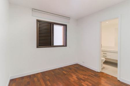 Apartamento para alugar com 160m², 4 quartos e 3 vagasSuíte 2