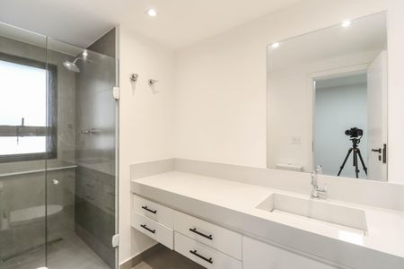 Apartamento para alugar com 160m², 4 quartos e 3 vagasBanheiro da Suíte 2