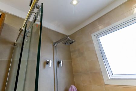 Apartamento à venda com 177m², 3 quartos e 2 vagas Apartamento à venda com 177m², 3 quartos e 2 vagasBanheiro da Suíte 1