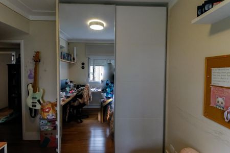 Apartamento à venda com 177m², 3 quartos e 2 vagas Apartamento à venda com 177m², 3 quartos e 2 vagasSuíte 2