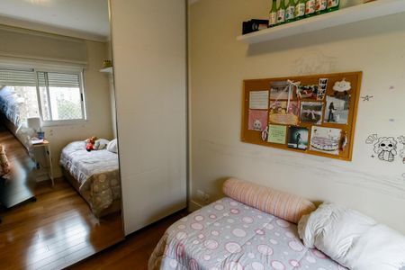 Apartamento à venda com 177m², 3 quartos e 2 vagas Apartamento à venda com 177m², 3 quartos e 2 vagasSuíte 2