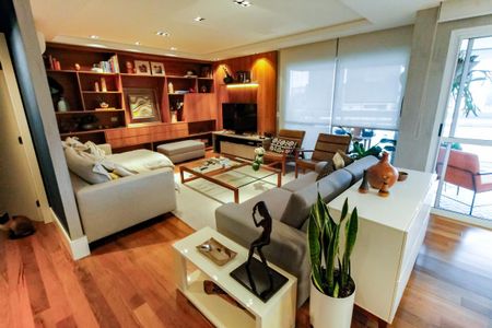 Apartamento à venda com 177m², 3 quartos e 2 vagas Apartamento à venda com 177m², 3 quartos e 2 vagasSala