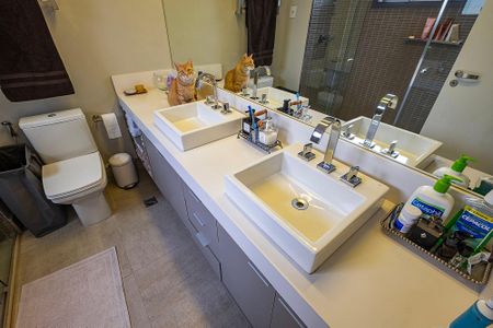 Apartamento à venda com 164m², 3 quartos e 2 vagasBanheiro da Suíte 1