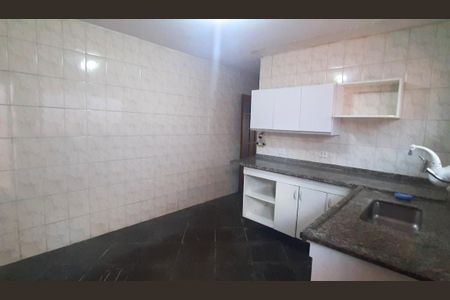 Casa à venda com 160m², 3 quartos e 3 vagas Casa à venda com 160m², 3 quartos e 3 vagasCozinha